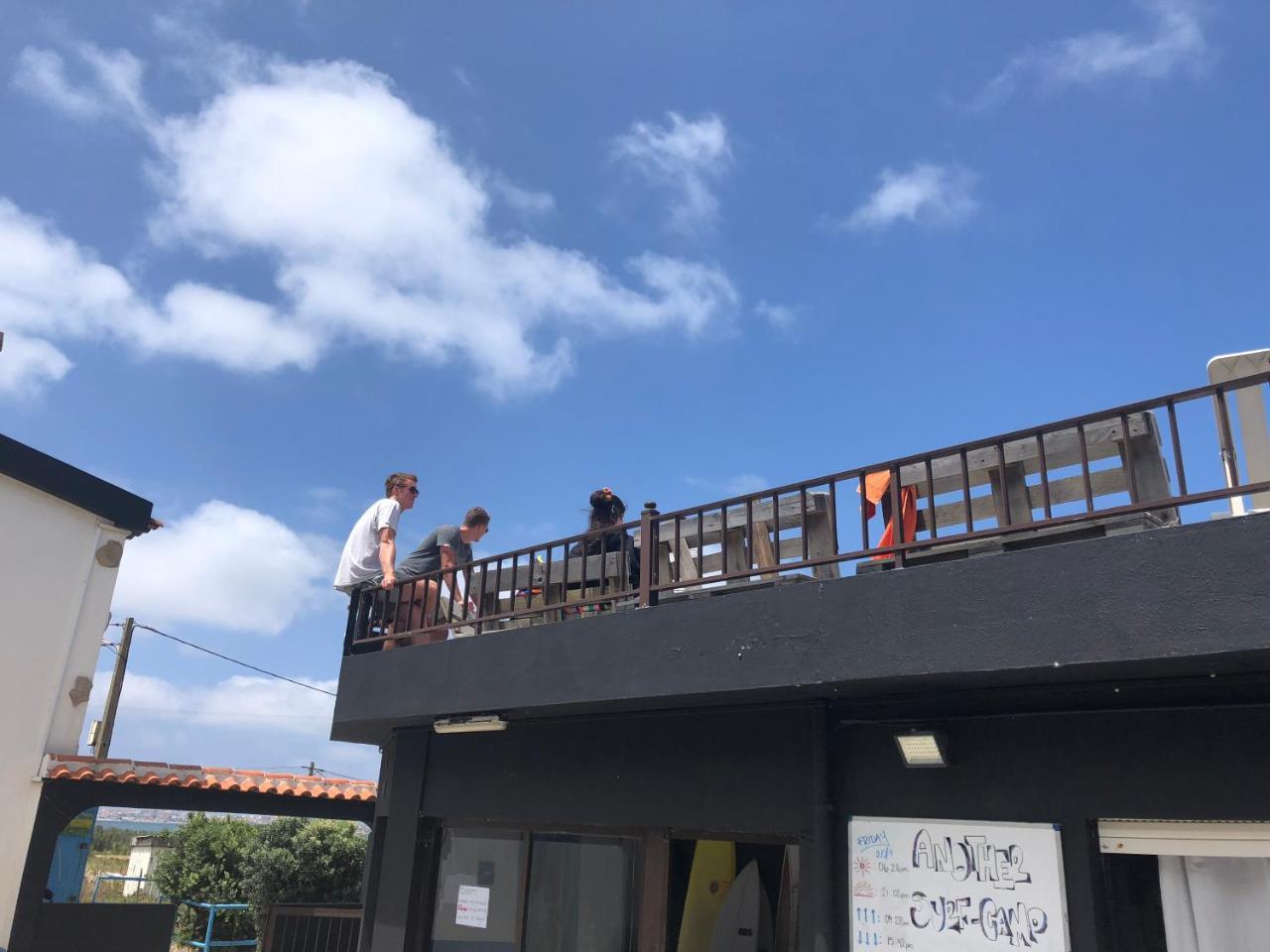 Another Surf Camp บาเลียล ภายนอก รูปภาพ
